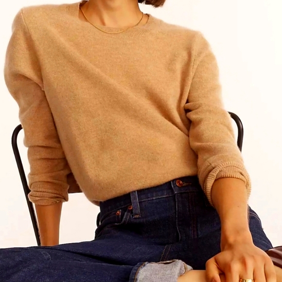J Crew Classic Fit Cashmere Crew neck Sweater - Picture 1 of 6